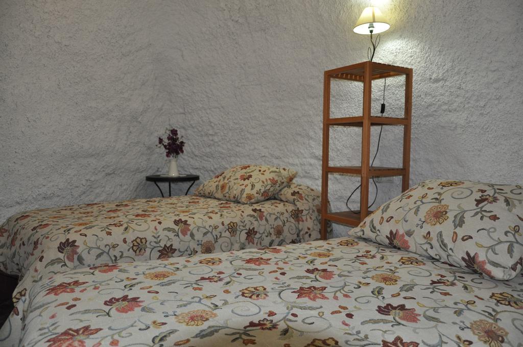 Villa La Cueva De La Abuela Cenes De La Vega Esterno foto